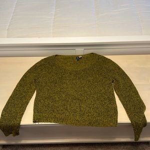 Divided cropped green sweater from H&M